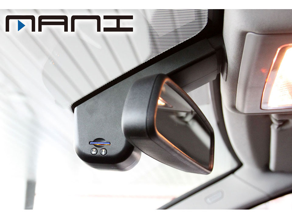 BMW專用行車記錄器　與內裝完美結合的整體感