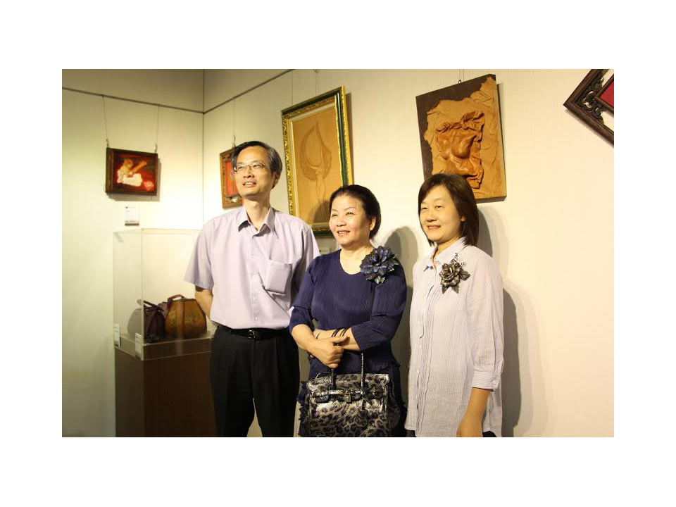 創作藝術家簡美鎔及林藹珍共同展現台灣皮革手藝之美