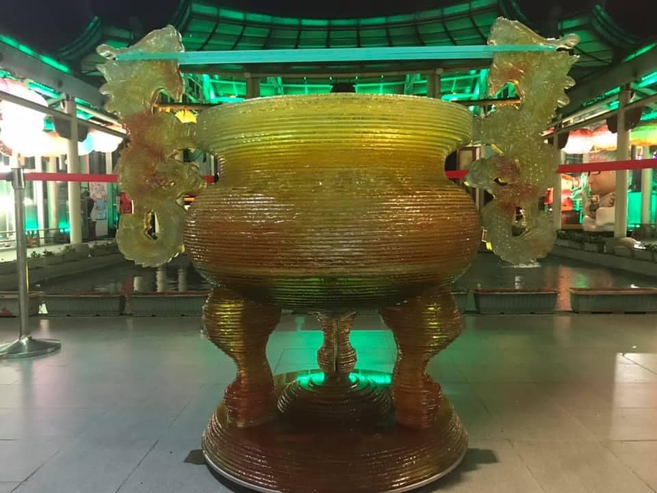 全台最大！台灣護聖宮1200台斤「琉璃香爐」曝光